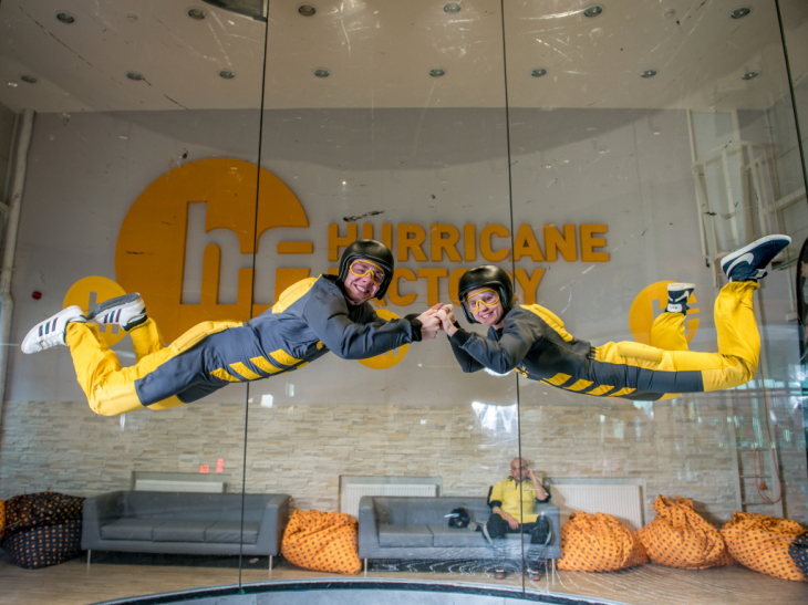 Indoor Skydiving - Létání ve větrném tunelu