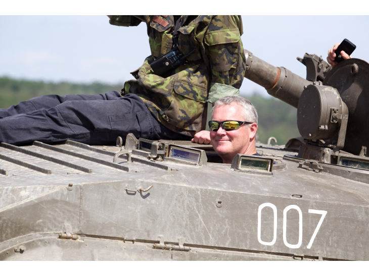 Jízda obrněným transportérem BVP-1