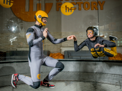 Létání ve větrném tunelu - Indoor Skydiving