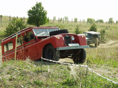 Celodenní trénink řízení LAND ROVER OFF-ROAD