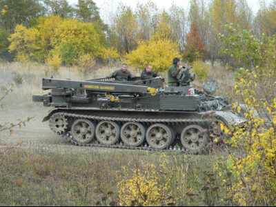 Řízení tréninkové verze bojového tanku VT-55